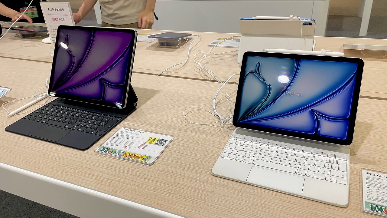 iPad Air tablets with keyboard cases in an Apple Store